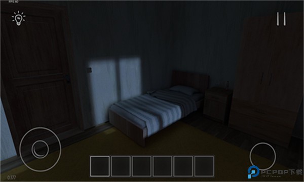 学生潜行逃亡手机版